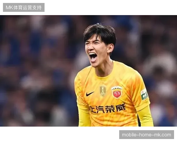 国门位置竞争延伸至联赛表现，颜骏凌、刘殿座和马镇在俱乐部的稳定发挥是入选基础